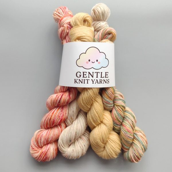 25 x 4 mini pack 4 ply reds, yellows, multi colour and cream speckle called Autumn Garden