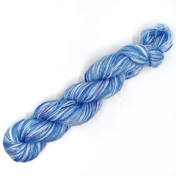 hand dyed yarn blue tones called bluebell 25g 4 ply