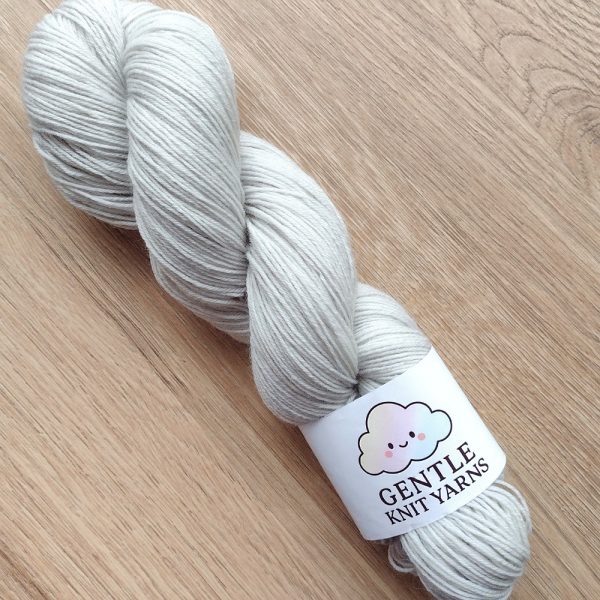 hand dyed yarn 4 ply 100g pale grey called Cloud