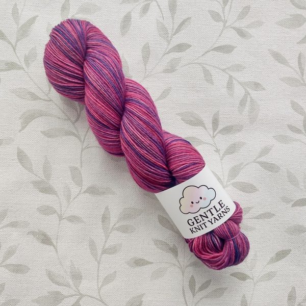 hand dyed yarn 4 ply purple pink berry colours
