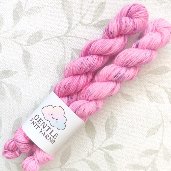 hand dyed 4 ply yarn 2 x 20g mini set in shades of pink with pink and purple speckles called Pink Purple Speckle.
